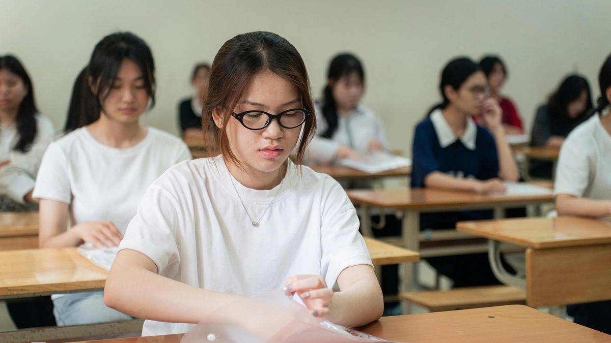 Hơn 125.000 thí sinh chưa được duyệt điểm ưu tiên, chứng chỉ ngoại ngữ