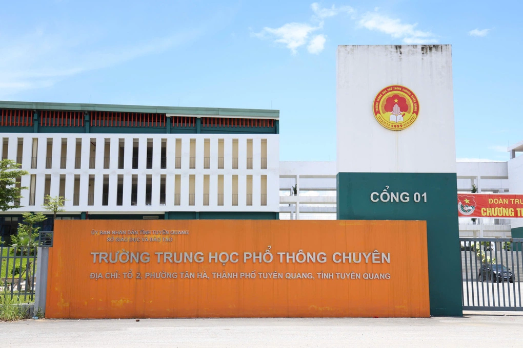 Trường THPT chuyên Tuyên Quang. Ảnh: Thanh Hằng