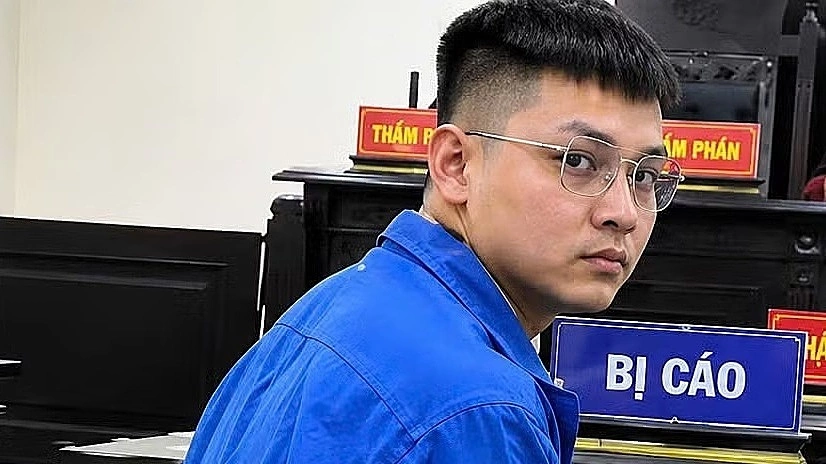 Nhân viên ngân hàng tuồn thông tin 6 khách doanh nghiệp cho kẻ làm giả chứng từ