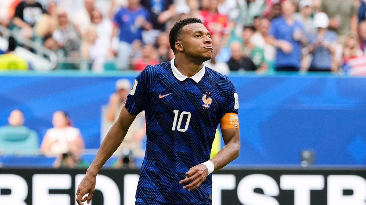Mbappe phá kỷ lục ghi bàn của Messi ở World Cup