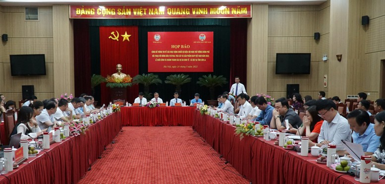 Thủ tướng Chính phủ đối thoại với nông dân tại Sơn La - Ảnh 1.