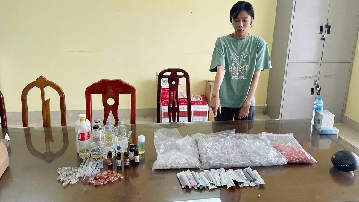 4 phụ nữ bị bắt vì pha ma túy vào Pod đem bán