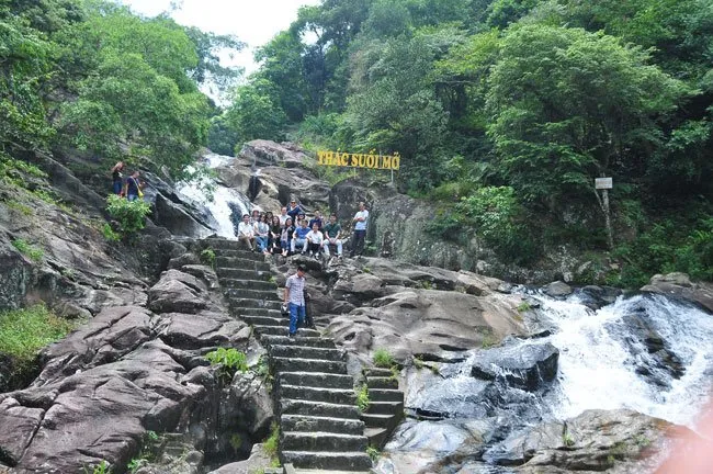 Kỳ vỹ suối Mỡ Bắc Giang