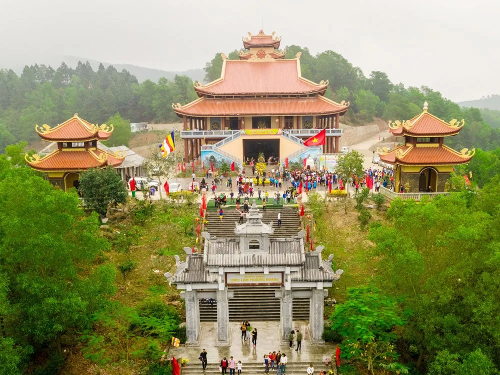 Khai thác tiềm năng du lịch văn hóa vùng đất Phượng Hoàng