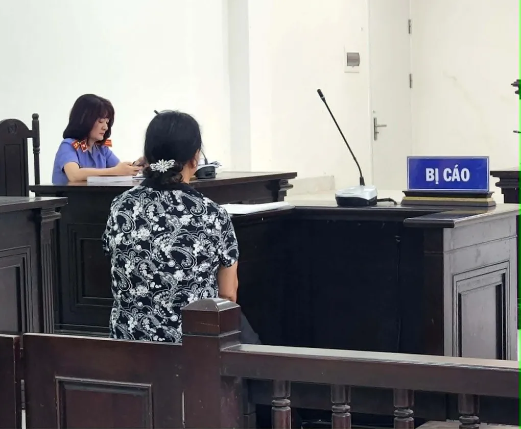 Bị cáo Vân tại phiên tòa chiều nay. Ảnh: Danh Lam