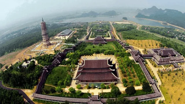 Những ngôi chùa nhiều khách du lịch tìm đến