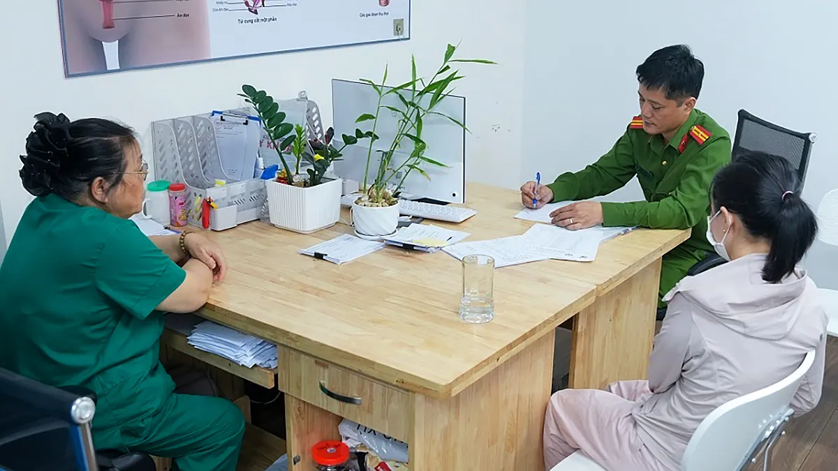 Chiêu moi tiền tại phòng khám 'bơm sữa đậu nành' lừa bệnh nhân