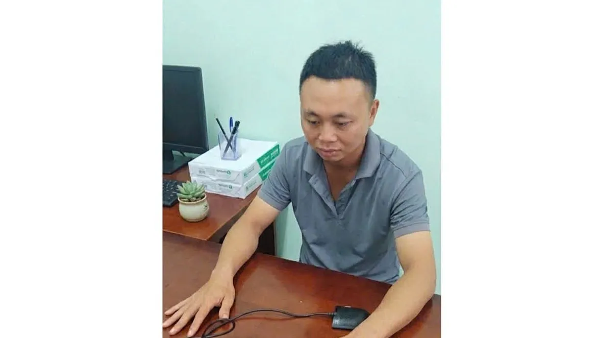 Cha dượng đánh bé trai 'chấn động não' bị tạm giữ