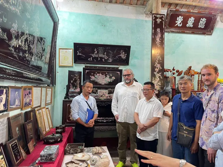 Giữ hồn nghề Việt, nâng tầm giá trị từ OCOP kết hợp du lịch làng nghề- Ảnh 1.