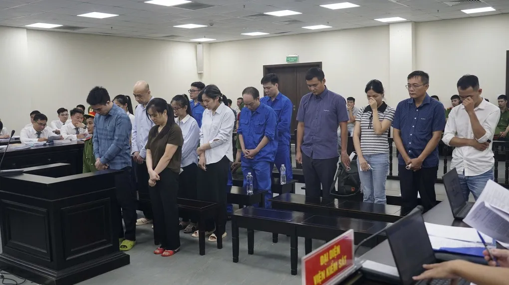 Các bị cáo tại tòa. Ảnh: Danh Lam