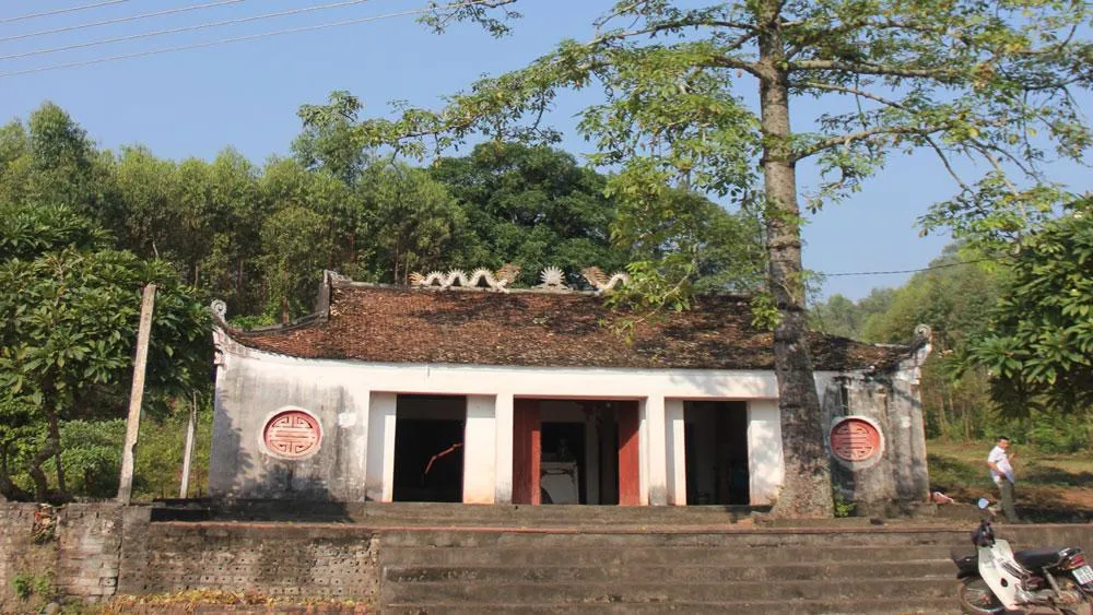  Đình Cẩy, xã Hương Sơn (Lạng Giang).