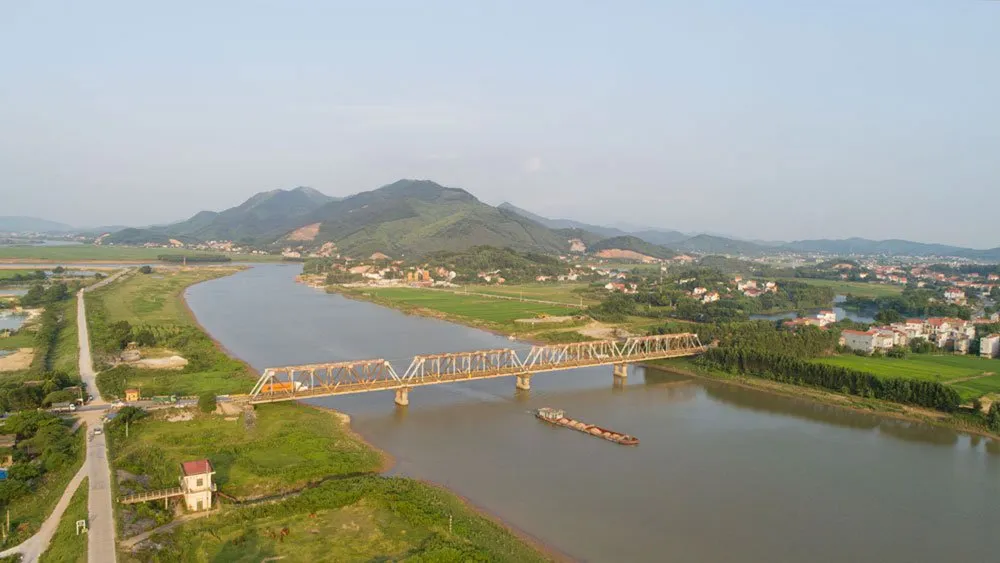 Thăm thẳm núi Huyền