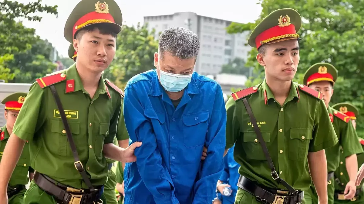 Cựu cục trưởng: Doanh nghiệp hiểu lầm bị gây khó dễ nên đưa tiền