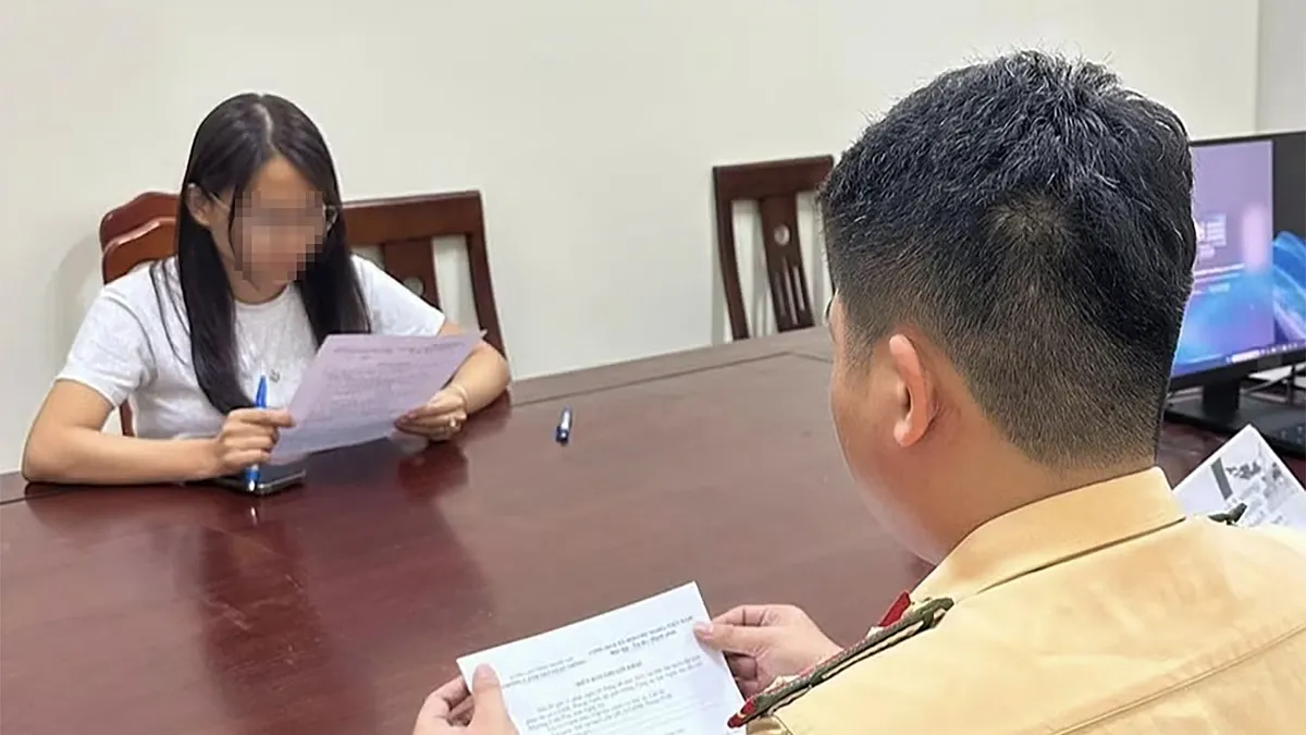 Cô gái bịa chuyện 'không đưa tiền sẽ bị đánh trượt' khi thi bằng lái