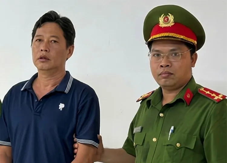 Lý Tín Phước khi bị bắt tạm giam. Ảnh: Công an Cần Thơ