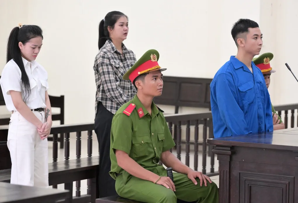 Các bị cáo tại tòa. Ảnh: Hoàng Nam