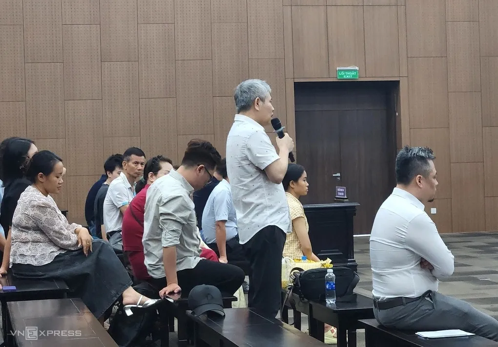 Ông Vũ Quang Trung trình bày quan điểm tại tòa. Ảnh: Thanh Lam