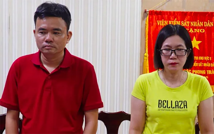 Hai bị can Lê Phong Cảnh và Phan Thị Trúc Ly khi bị khởi tố, hồi tháng 4. Ảnh: Báo bảo vệ pháp luật