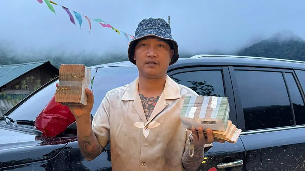 Vợ chồng Huấn Hoa Hồng bị khởi tố