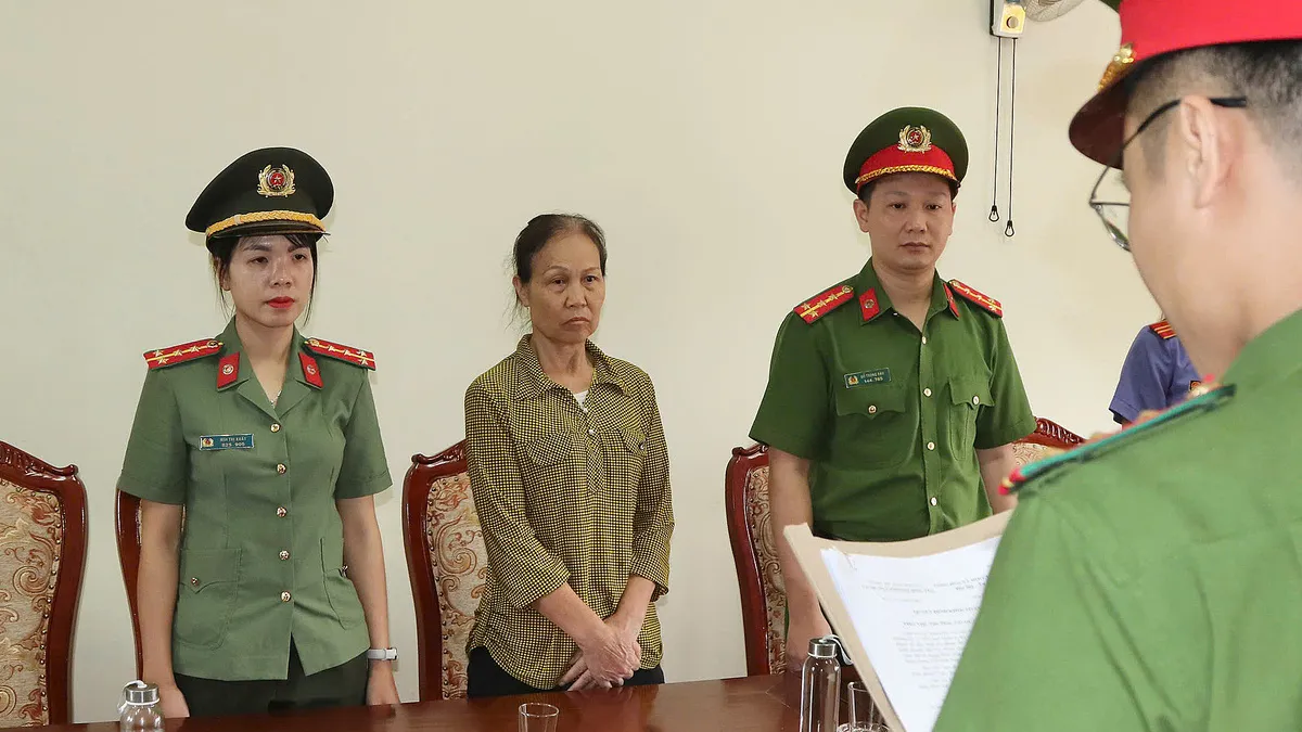 Bị khởi tố vì dùng hàn the để bánh cuốn 'dai, giòn'