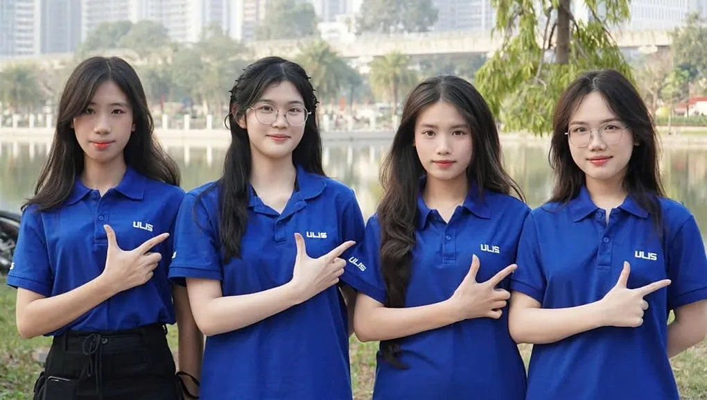 Sinh viên trường Đại học Ngoại ngữ. Ảnh: Fanpage nhà trường