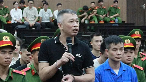 Chủ karaoke ở Hà Nội kiếm 6 tỷ đồng từ tổ chức 'tiệc ma túy'