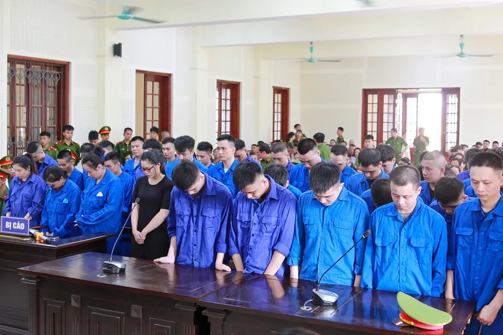 Các bị cáo tại tòa. Ảnh: Đức Hùng