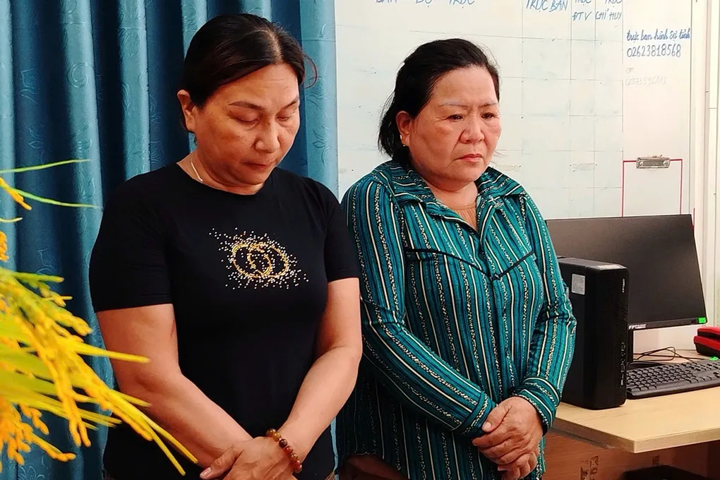 Thái Thị Hồng Thắm và Hồ Thị Tưởng lúc bị bắt. Ảnh: Ngọc Oanh