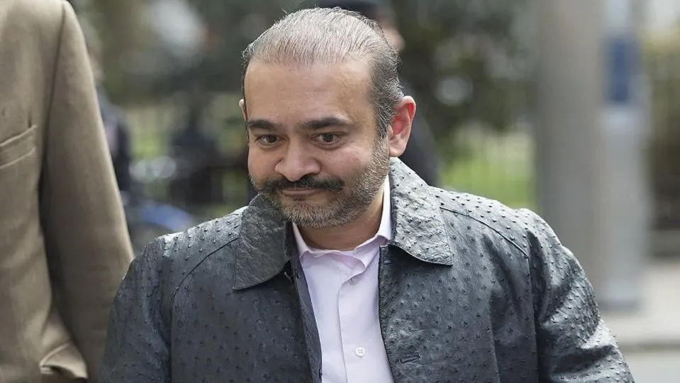 Nirav Modi bị bắt gặp trên đường phố London, tháng 3/2019. Ảnh: Hindustan Times