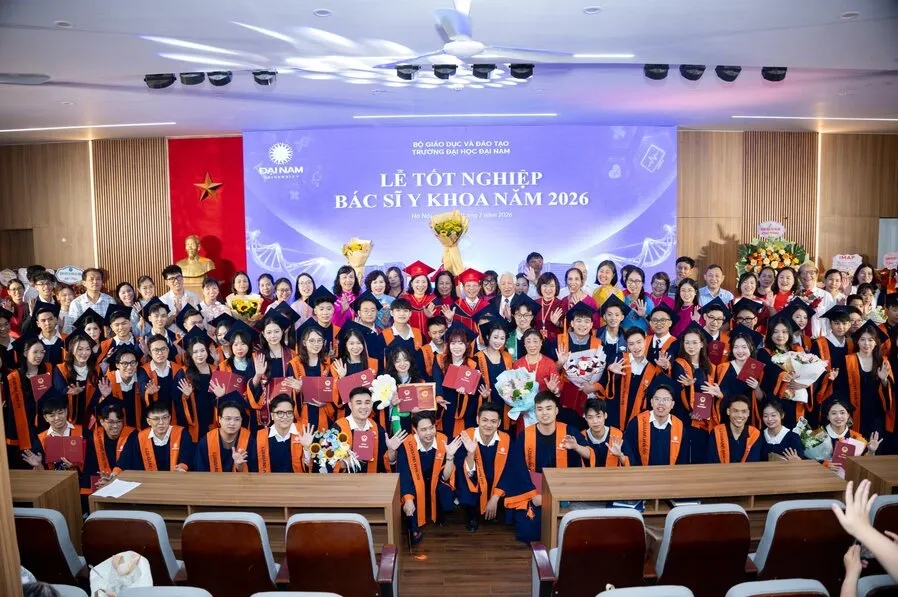 Khóa bác sĩ đầu tiên của Trường Đại học Đại Nam tốt nghiệp.