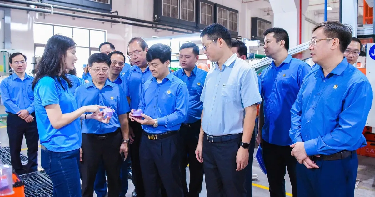Công nhân nhà máy cốc ở Bắc Ninh thu nhập 14-18 triệu đồng/tháng