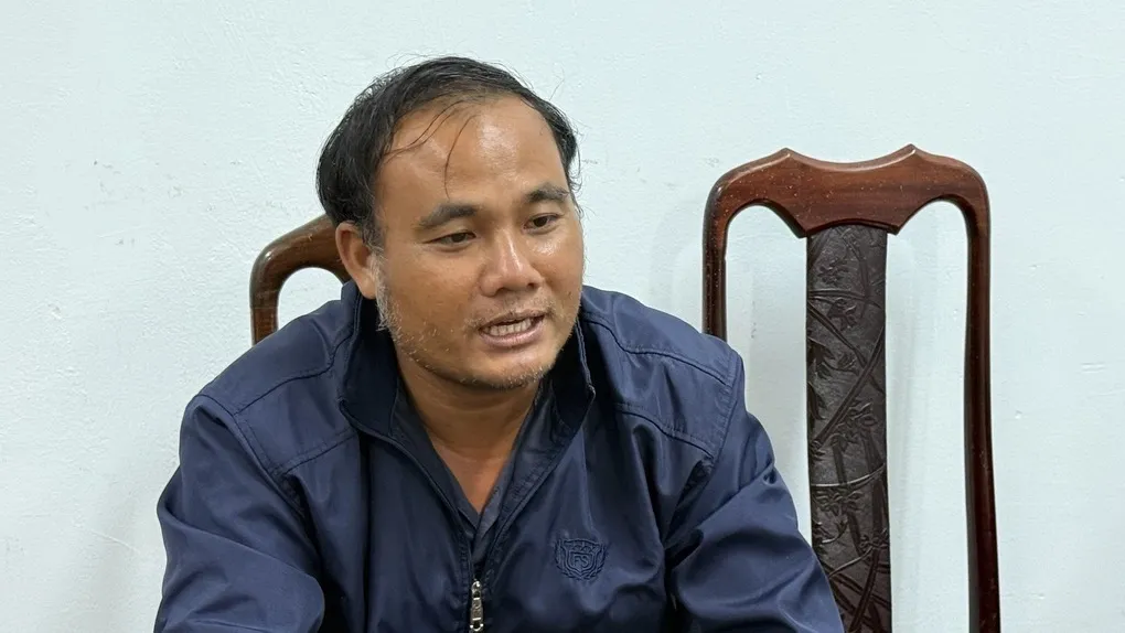 Nguyễn Hồng Lĩnh tại cơ quan điều tra. Ảnh: Công an cung cấp