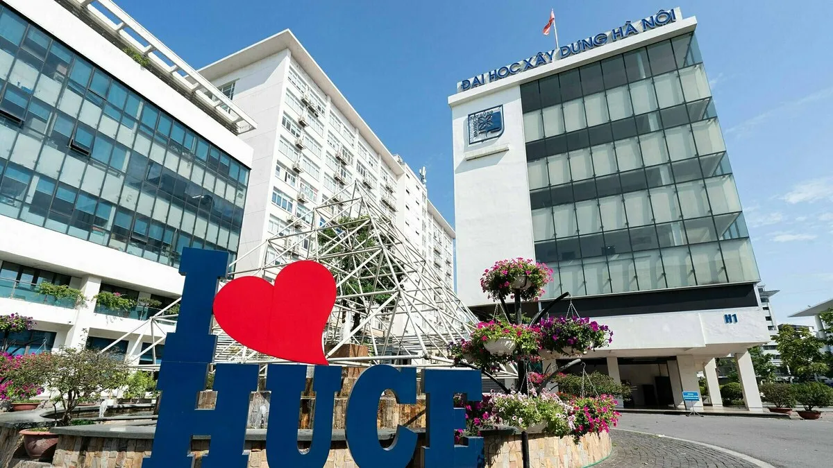 Điểm chuẩn Đại học Xây dựng Hà Nội tăng, cao nhất 28 điểm