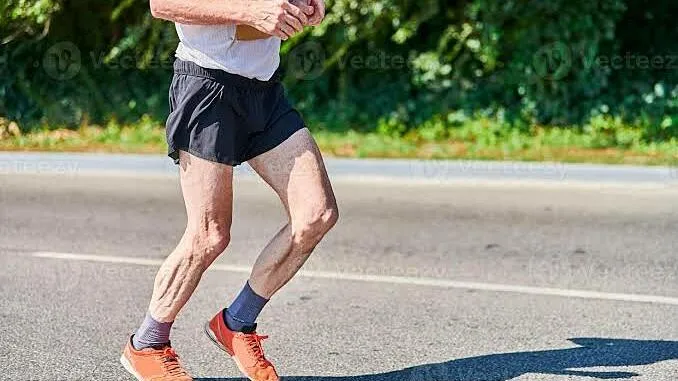 Cụ ông đòi bồi thường khi va vào bé 2 tuổi trong khu vui chơi trẻ em