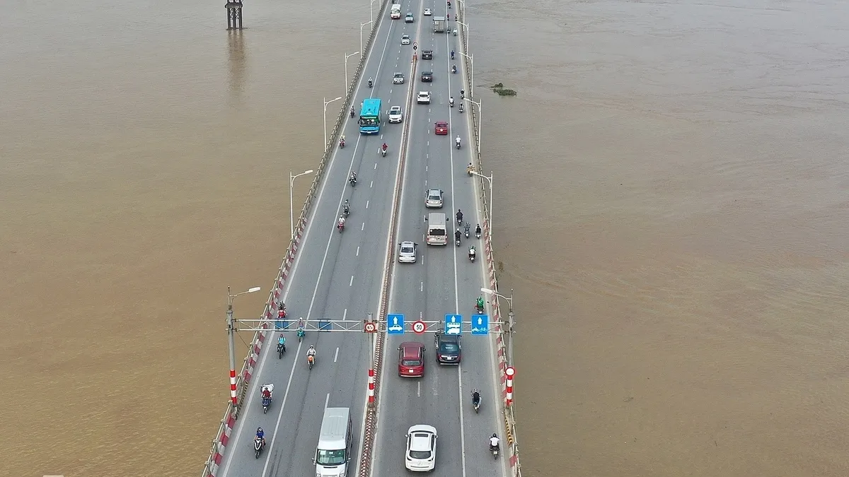 Chơi ma túy 4 ngày đêm, vứt bạn gái xuống sông vì tưởng đã chết
