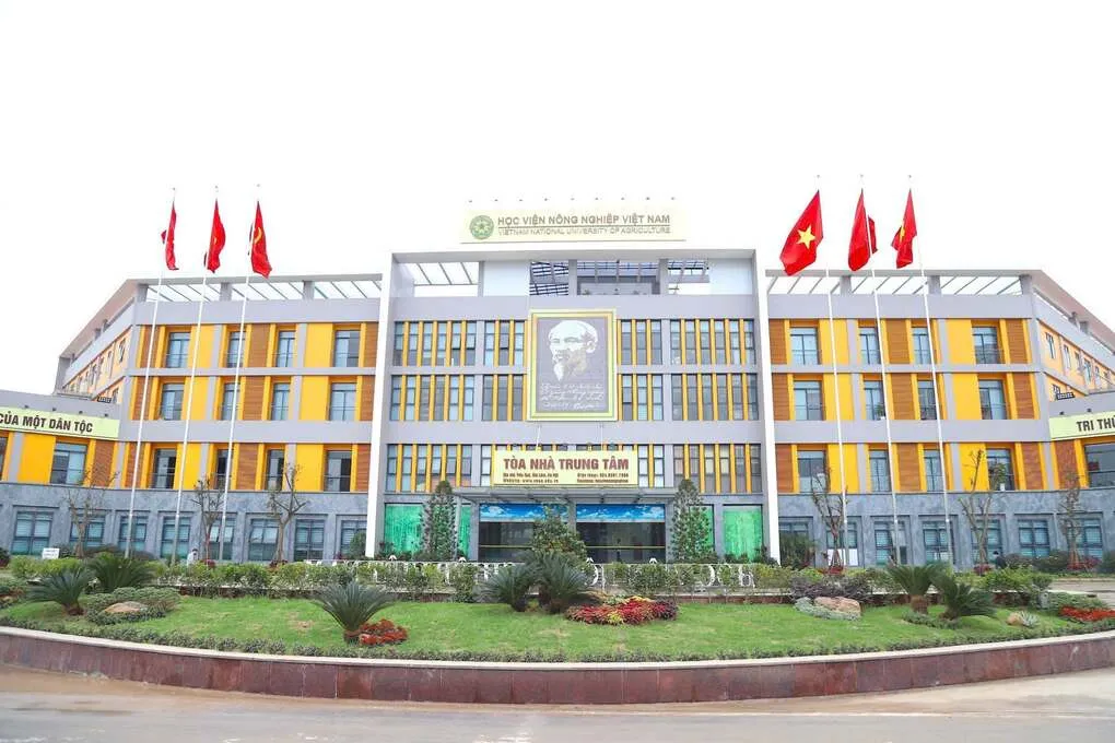 Tòa nhà trung tâm Học viện Nông nghiệp Việt Nam. Ảnh: VNUA