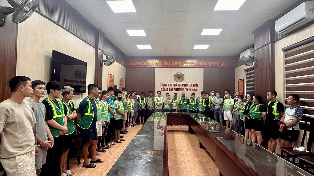 Các nghi phạm tại cơ quan điều tra. Ảnh: Công an cung cấp