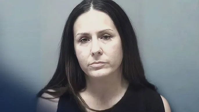 Robyn Polston bị bắt. Ảnh: Tazewell County Sheriffs Office