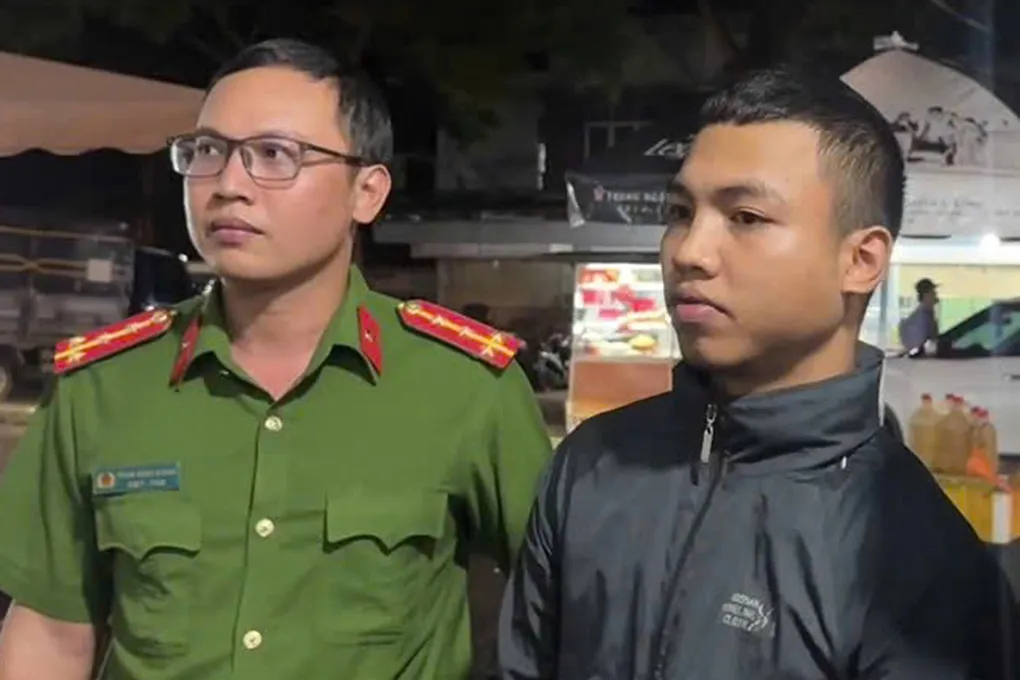 Y Ngun Êban lúc bị cảnh sát bắt. Ảnh: Ngọc Oanh