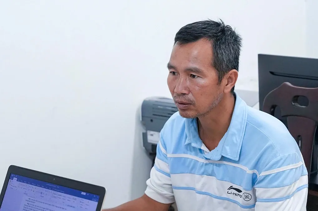 Nghi can Chung tại cơ quan điều tra. Ảnh: Hòa Vang