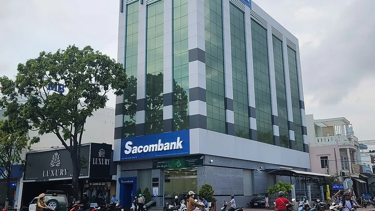 Thiếu chứng cứ xác định 5 người chiếm đoạt hơn 17 tỷ đồng của Sacombank