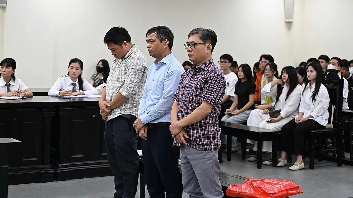 Cựu hiệu trưởng lãnh 3 năm tù trong vụ 'ăn chặn' tiền A80 của gần 1.000 sinh viên
