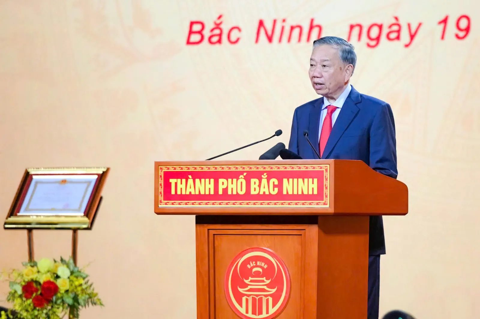 Tổng Bí thư, Chủ tịch nước: Mọi thành quả phát triển phải hướng tới đời sống, hạnh phúc của nhân dân - Ảnh 1.