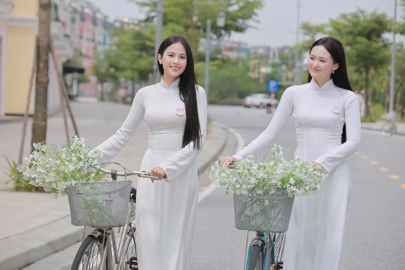 53 người đẹp Hoa hậu Việt Nam 2026 học hát quan họ, têm trầu cánh phượng - Ảnh 12.