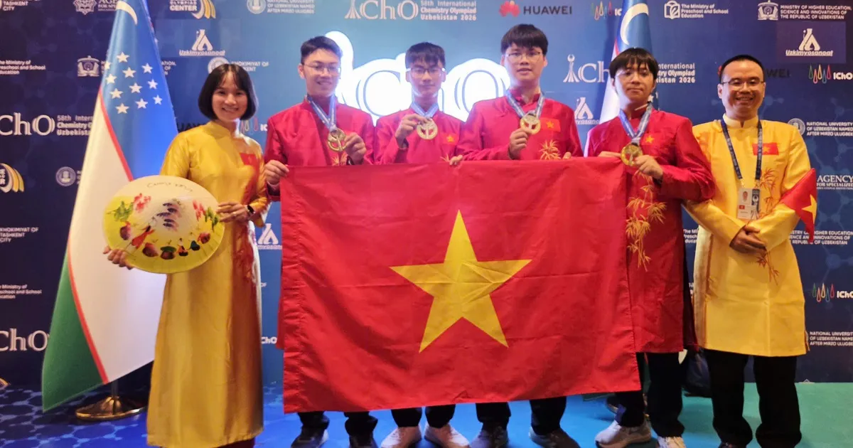 Học sinh Việt Nam giành 4 HCV Hóa học, 4 HCB Sinh học quốc tế
