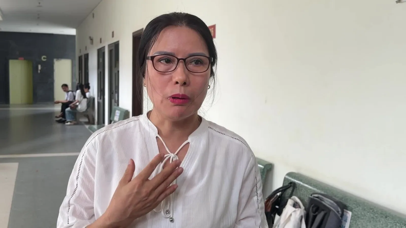 Video cô hiệu trưởng