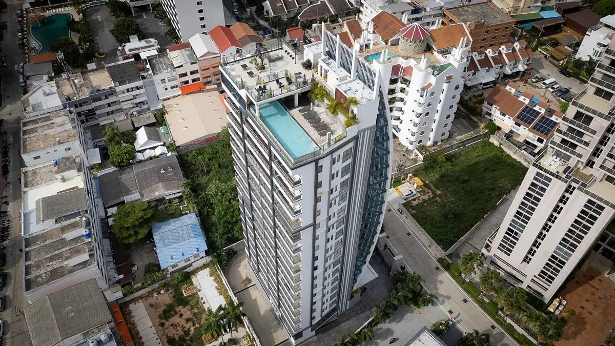 Bí ẩn cái chết của triệu phú Anh sau tin nhắn 'Đừng tin ai'