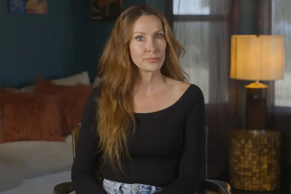 Jennifer Asbenson trong phim tài liệu I Survived a Serial Killer. Ảnh: Netflix