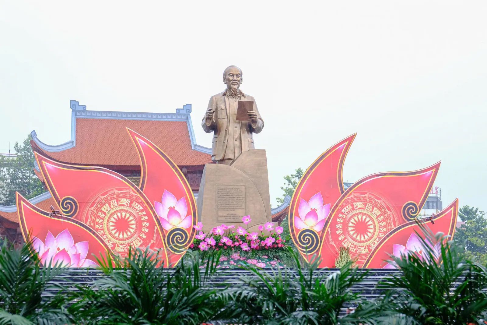 Khánh thành Đền thờ Bác Hồ, khởi công khu đô thị 41.000 tỉ đồng - Ảnh 3.