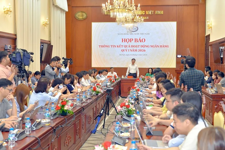Tín dụng tăng tốc, lãi suất hạ nhiệt: Ngân hàng nỗ lực hỗ trợ tăng trưởng- Ảnh 1.